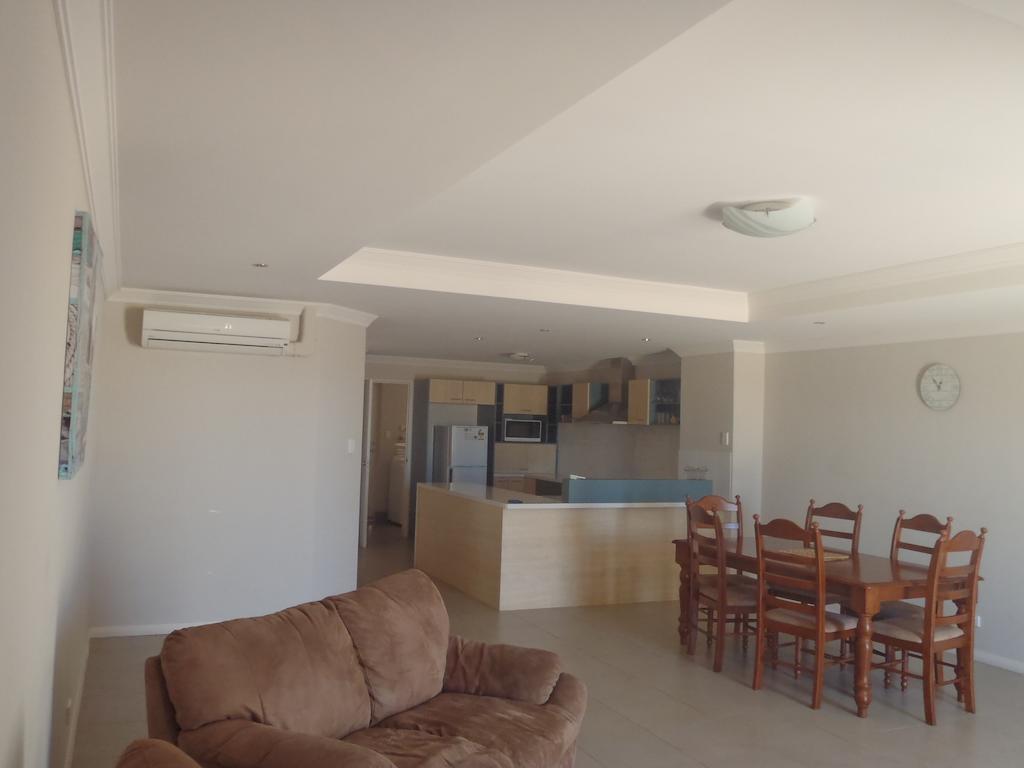 Port Denison Beach Resort Room photo